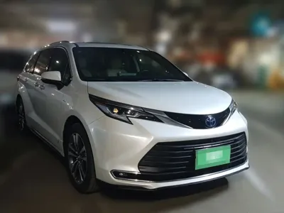Toyota Sienna 2022, 48300 км, за 238000 CNY