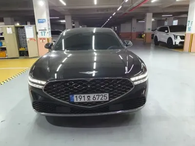 Genesis G90 · 2023 год