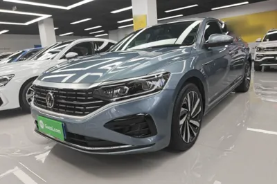 Volkswagen Passat · 2022 год
