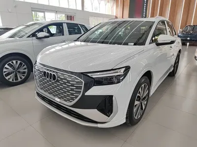 Audi Q4 e-tron · 2026 год