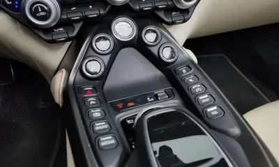 Astonmartin Vantage 2022, 45339 км, за 140000000 KRW - фото 9