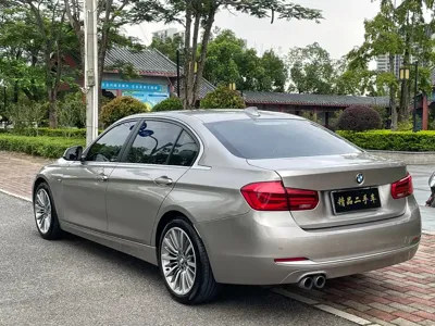 BMW 3 Series 2018, 66000 км, за 75800 CNY - фото 9