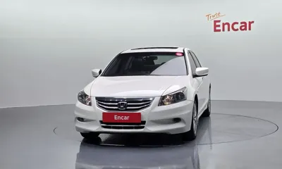 Honda Accord 2011, 127149 км, за 4500000 KRW - фото 3