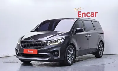 Kia Canival · 2020 год