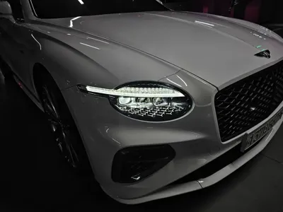 Bentley Continental 2025, 4100 км, за 440000000 KRW