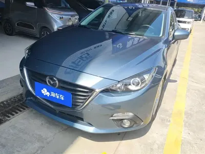 Mazda 3 Axela · 2015 год