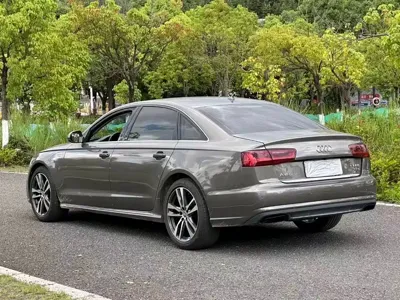 Audi A6L 2016, 130000 км, за 75800 CNY - фото 9