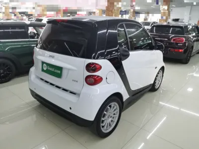 Smart Fortwo 2012, 63700 км, за 42140.61 CNY