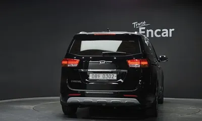 Kia Canival 2017, 129825 км, за 10700000 KRW