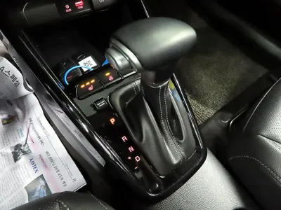 Kia Stonic 2018, 50520 км, за 10900000 KRW - фото 9