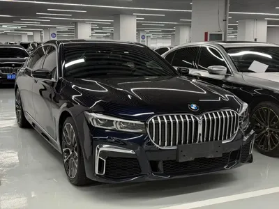 BMW 7 Series 2021, 30000 км, за 331700 CNY