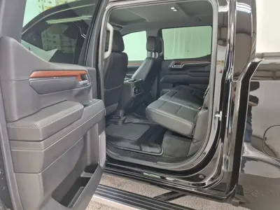 GMC Sierra 2023, 37817 км, за 62900000 KRW - фото 9