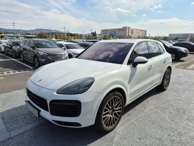 Porsche Cayenne 2019, 66306 км, за 82000000 KRW - фото 3