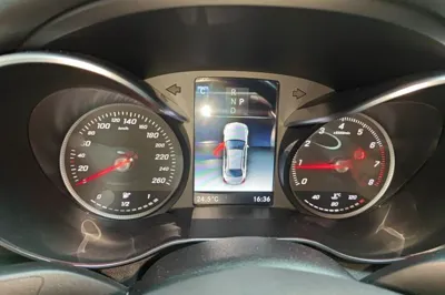 Mercedes-Benz C-Class 2018, 125100 км, за 116571.58 CNY - фото 10