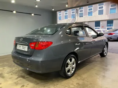 Hyundai Avante 2009, 137000 км, за 9990000 KRW