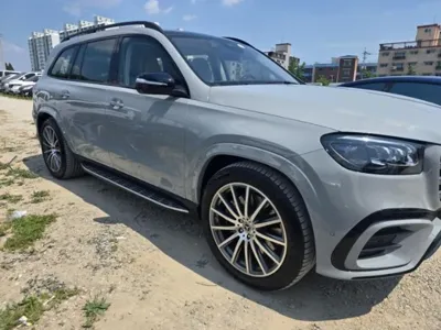 Mercedes-Benz GLS-Class 2025, 7165 км, за 156000000 KRW