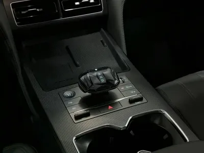 BYD L DM-i 2025, 47000 км, за 97800 CNY - фото 13