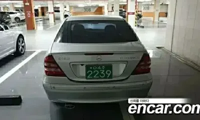 Mercedes-Benz C-Class 2006, 68000 км, за 12900000 KRW
