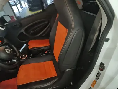 Smart Smart Fortwo 2018, 64000 км, за 50800 CNY - фото 17