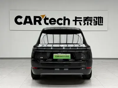 Li Auto Li L9 2024, 82000 км, за 269800 CNY