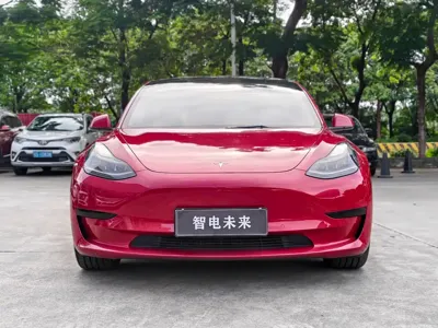 Tesla Model 3 2021, 32000 км, за 126800 CNY
