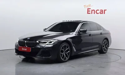 BMW 5-Series · 2021 год