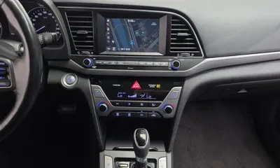 Hyundai Avante 2017, 74031 км, за 9300000 KRW - фото 14