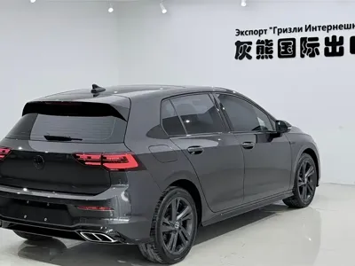 Volkswagen Golf 2023, 38000 км, за 148800 CNY