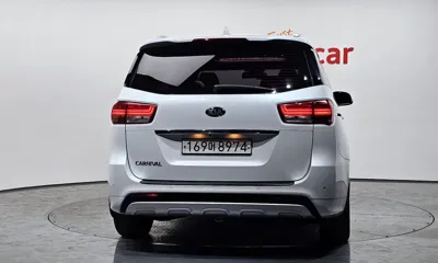 Kia Canival 2018, 185023 км, за 9600000 KRW