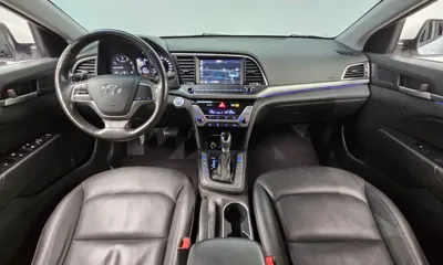 Hyundai Avante 2018, 99747 км, за 9200000 KRW - фото 7