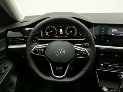 Volkswagen Passat 2023, 25000 км, за 103800 CNY - фото 11