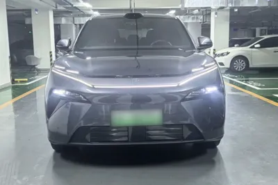 BYD Tang L 2025, 25300 км, за 218255.6 CNY