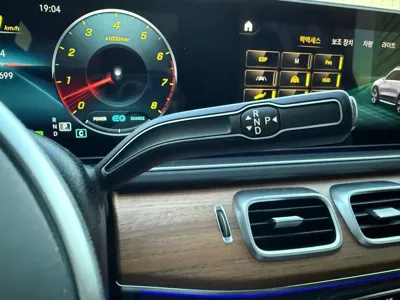 Mercedes-Benz GLE-Class 2021, 27800 км, за 69500000 KRW - фото 9