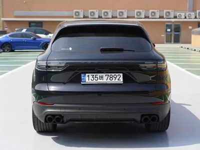 Porsche Cayenne 2022, 32000 км, за 110000000 KRW