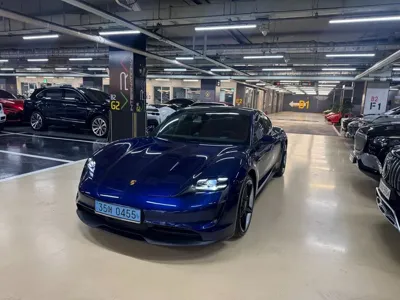 Porsche Taycan · 2024 год