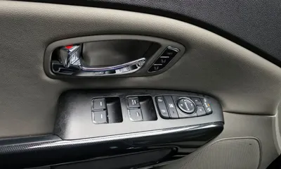 Kia Canival 2016, 144784 км, за 9900000 KRW - фото 14
