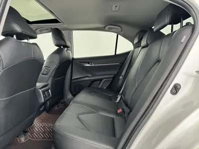 Toyota Camry 2021, 75000 км, за 102800 CNY - фото 12