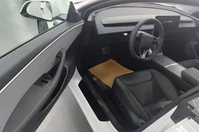 Tesla Model 3 2025, 100 км, за 249363.11 CNY - фото 23