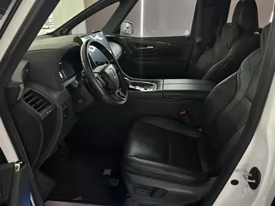 Toyota Vellfire 2024, 54000 км, за 745800 CNY