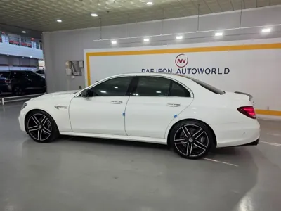 Mercedes-Benz E-Class 2019, 50377 км, за 63900000 KRW