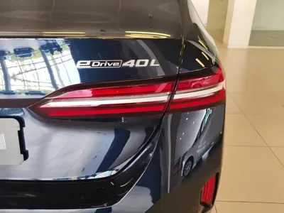 BMW i5 2025, 500 км, за 286000 CNY - фото 33