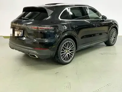 Porsche Cayenne 2018, 140000 км, за 238000 CNY
