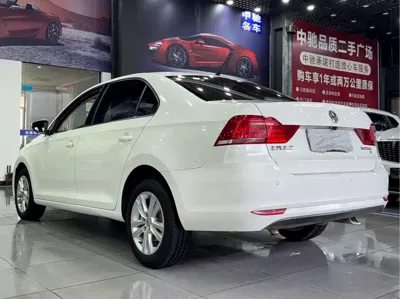 Volkswagen Santana 2018, 120000 км, за 20800 CNY - фото 25