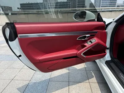 Porsche 718 2024, 8000 км, за 498000 CNY - фото 7