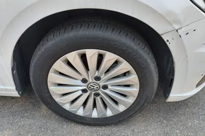 Volkswagen Lavida 2019, 68800 км, за 70379.38 CNY - фото 2