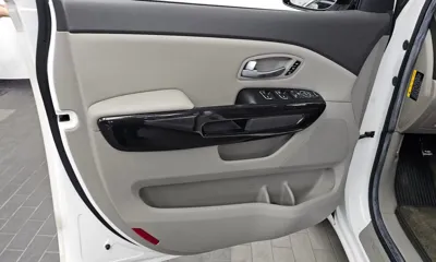 Kia Canival 2015, 64536 км, за 13500000 KRW - фото 24