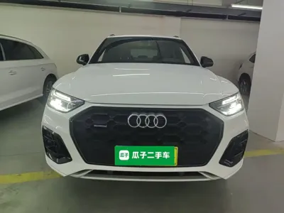 Audi Q5L 2024, 33900 км, за 207900 CNY
