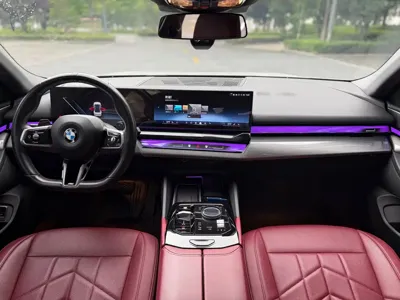 BMW 5 Series 2024, 80000 км, за 250799 CNY - фото 8