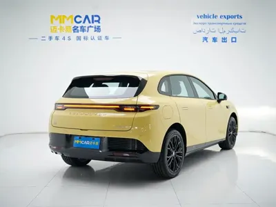 Leapmotor 零跑Lafa5 2026, 100 км, за 101800 CNY