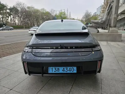 Hyundai Ioniq6 2023, 64700 км, за 35000000 KRW
